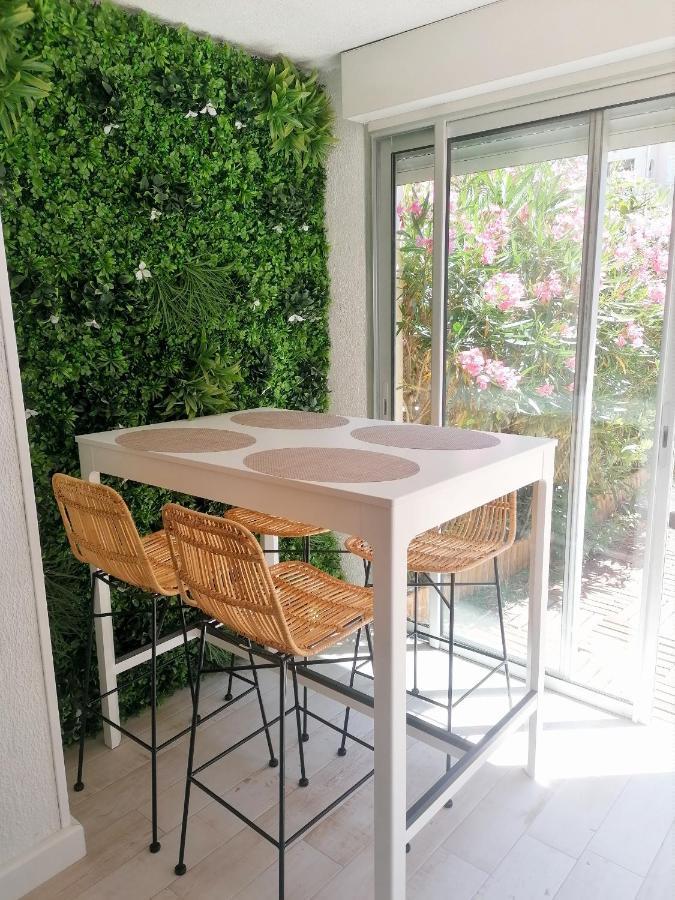 Appartement Zen A Frejus Avec Jardin, Piscine, Tennis, Proche Mer Eksteriør billede